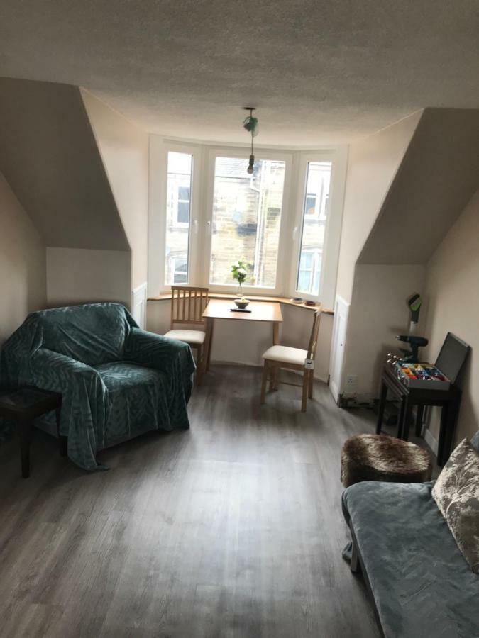 “A Wee Pad In Dunfermline” Appartement Buitenkant foto