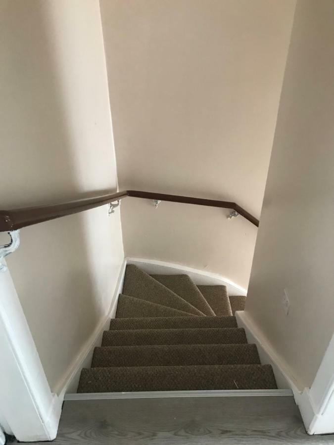“A Wee Pad In Dunfermline” Appartement Buitenkant foto